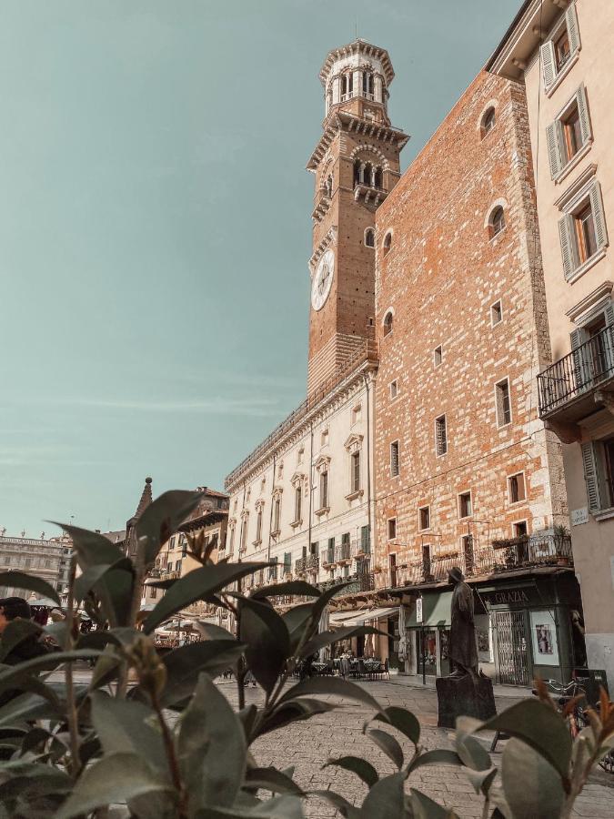 Residenza Dei Signori - Italian Homing Apartment Verona Luaran gambar