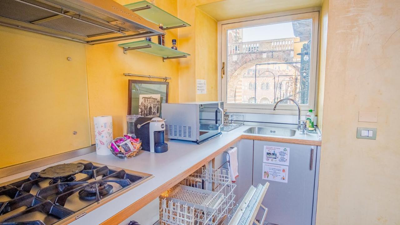 Residenza Dei Signori - Italian Homing Apartment Verona Luaran gambar