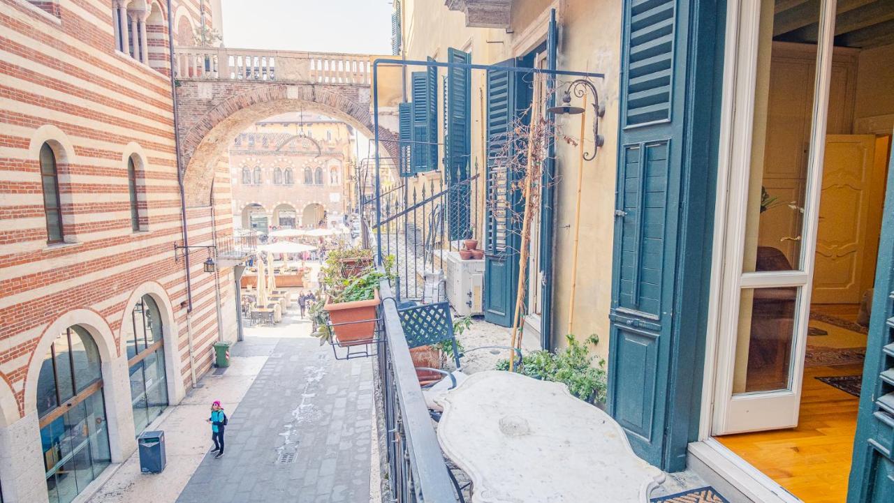 Residenza Dei Signori - Italian Homing Apartment Verona Luaran gambar